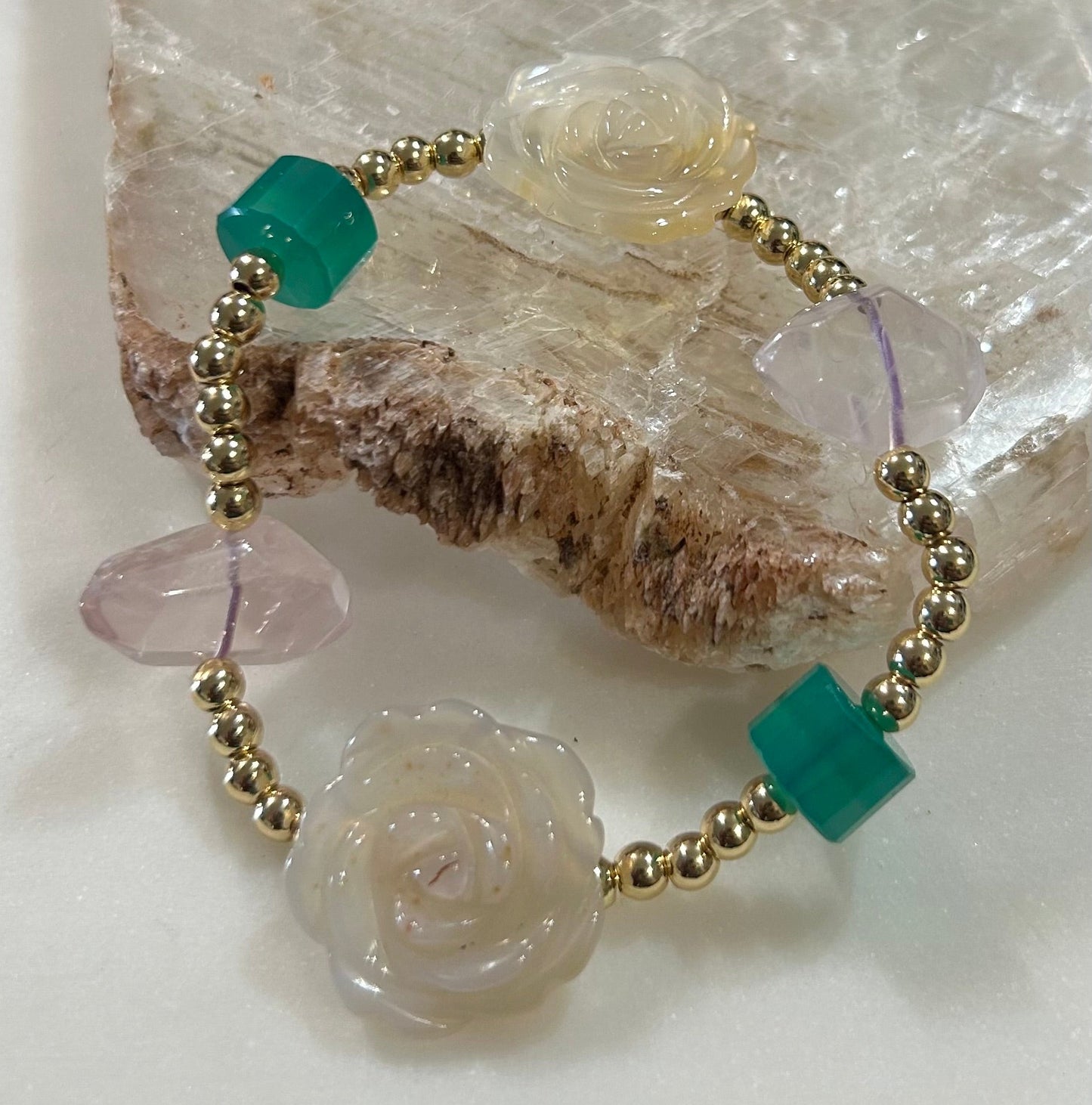 Rose Quartz, Green Onyx, Carved Agate flowers bracelet
