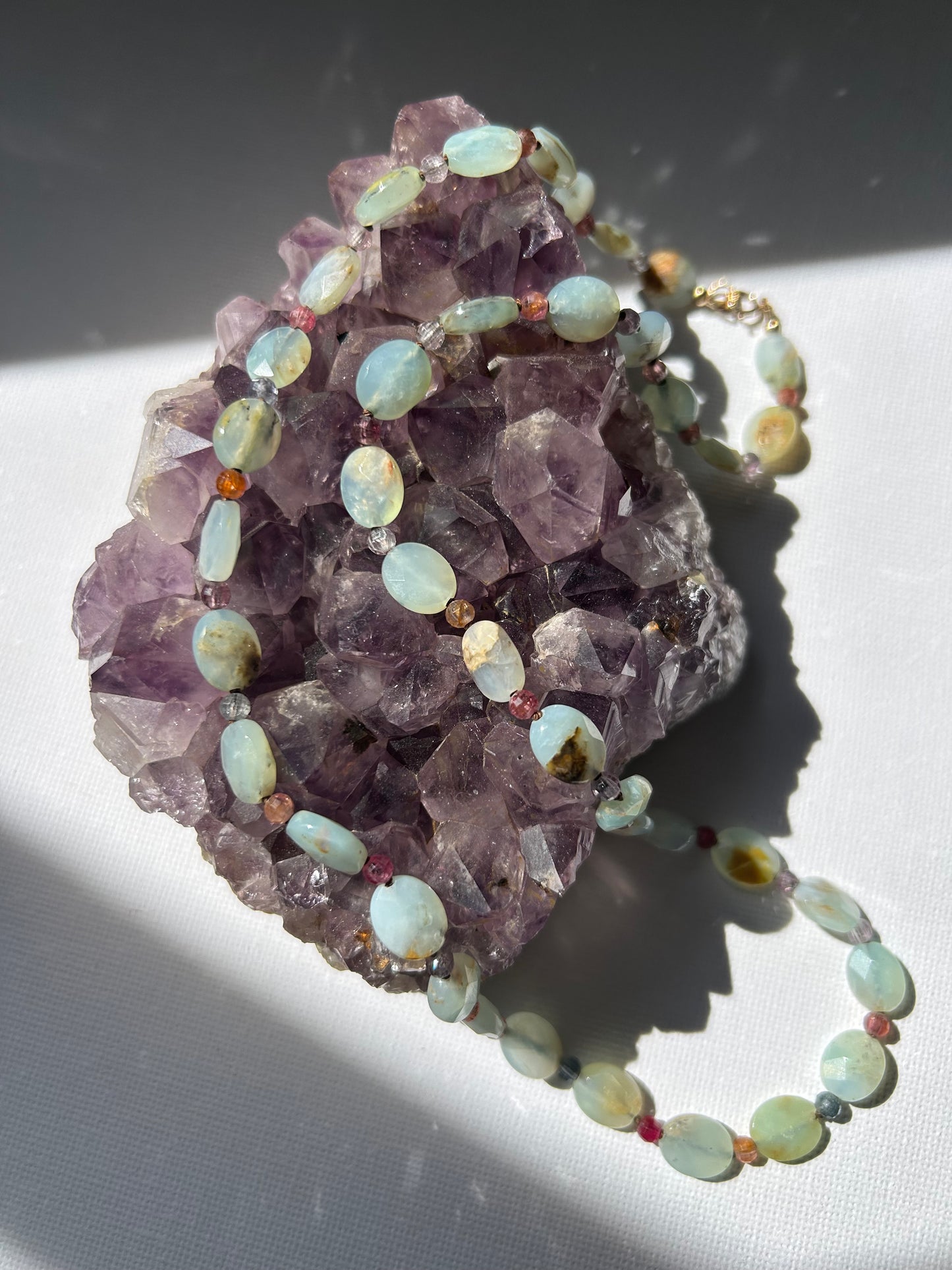 Peruvian Opal, Spinel