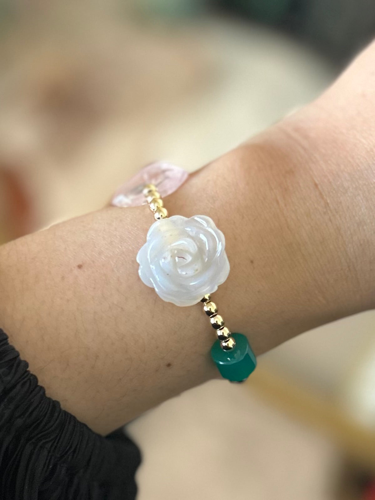 Rose Quartz, Green Onyx, Carved Agate flowers bracelet